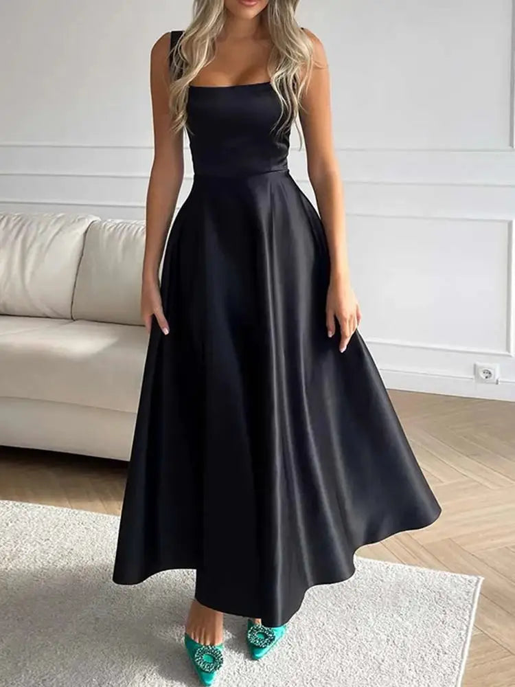Serena | Luxuriöses Midikleid mit seidigem Glanz