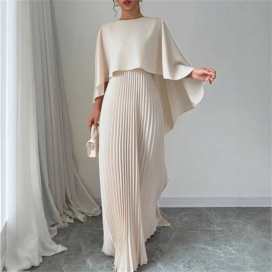 Celéna | Elegantes Maxikleid mit Cape und Faltenrock